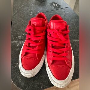 Converse all star size 8